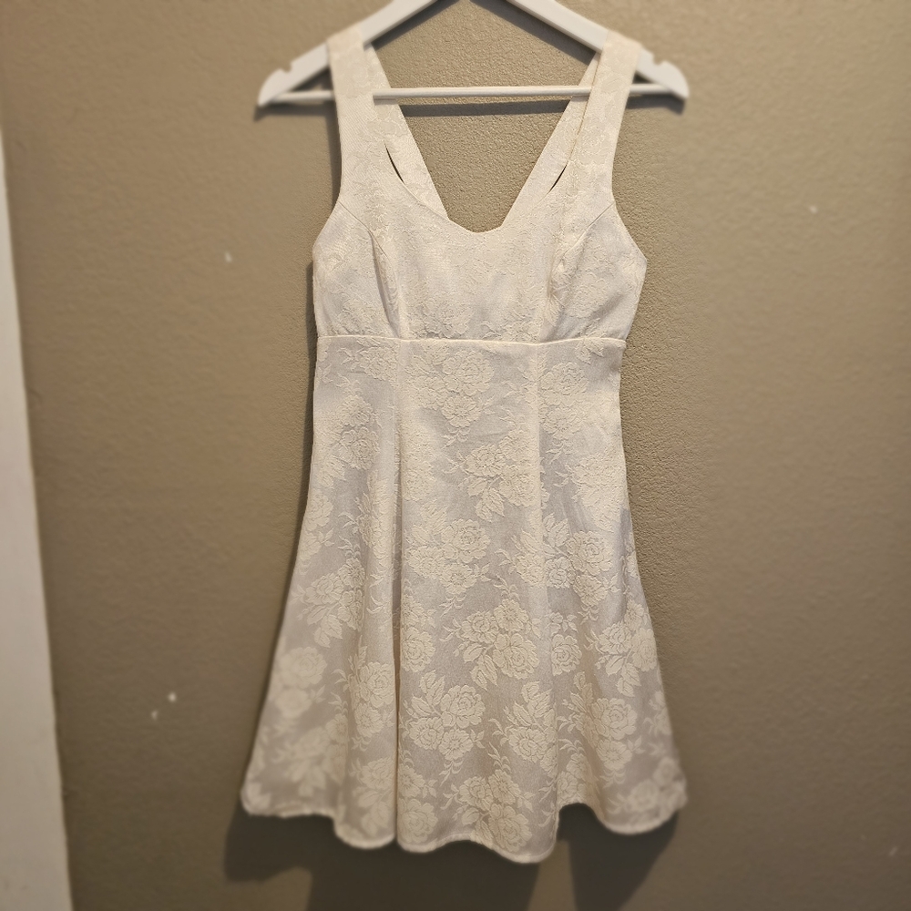 Chic Ivory Floral Mini Dress